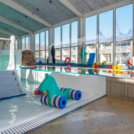 Апартаменты With Loft In Park,