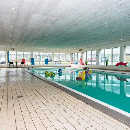 With Loft In Park, Апартаменты *